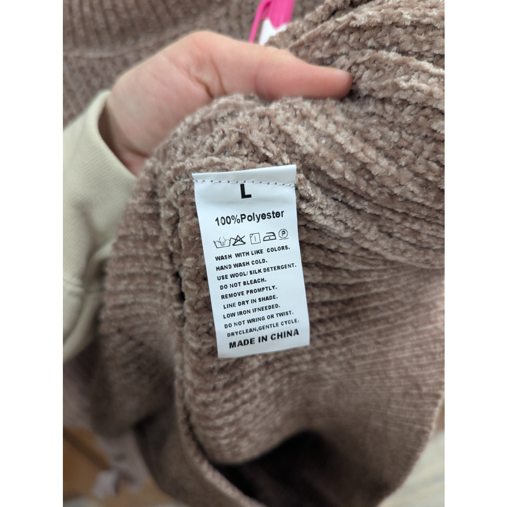 NWTs, Bow tie accent, Buttery Soft  sweater. - Picture 5 of 6